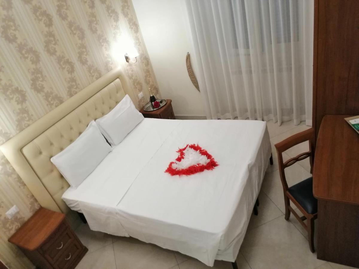 Suite Dal Conte Rome Exterior photo